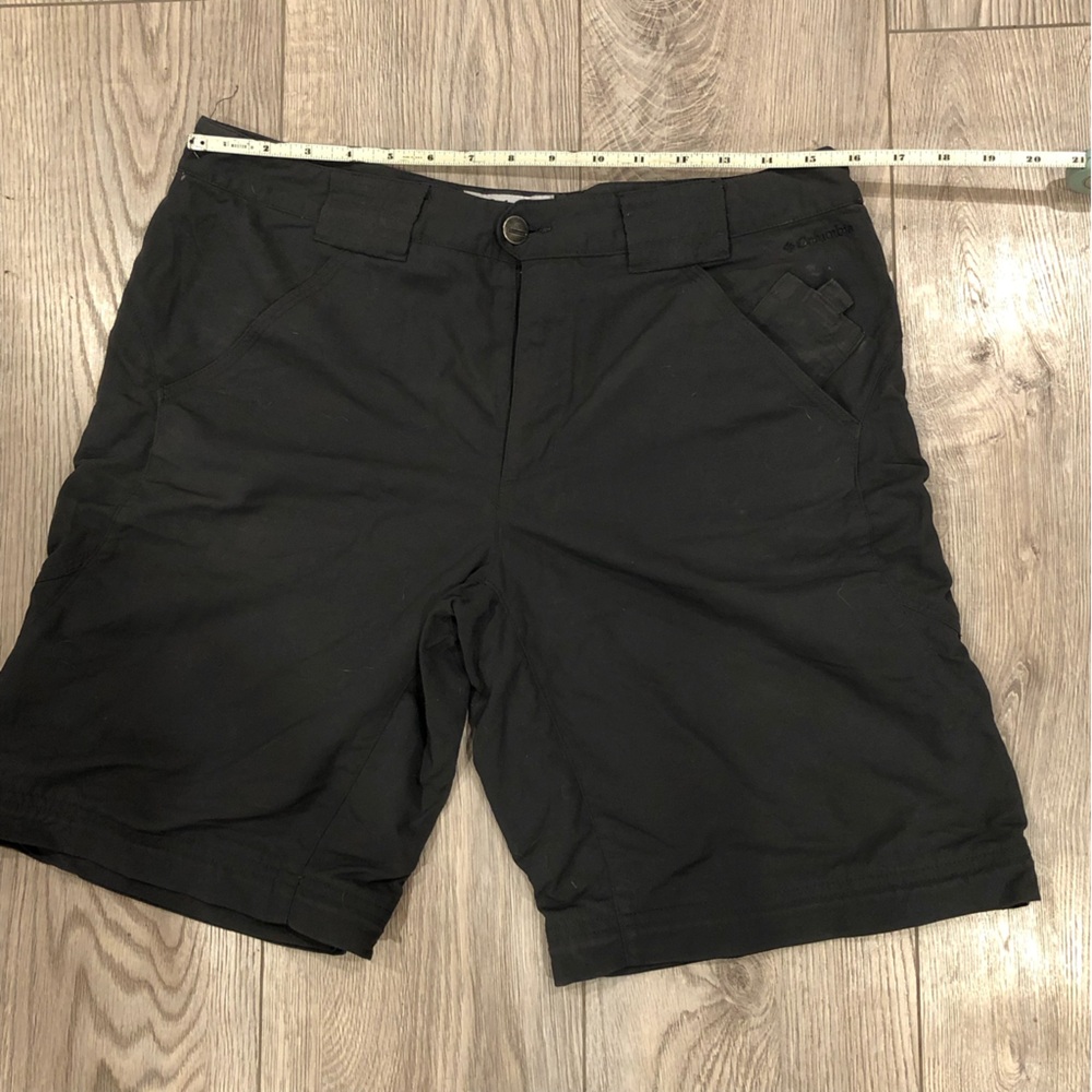 Columbia women’s cargo shorts